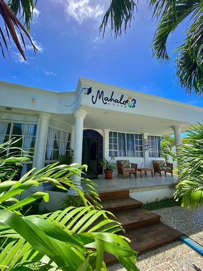 Mahalo House B&B - Tu Casa Hospedaje En San Andres Isla - Colombia