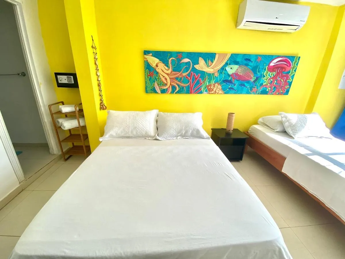 Bed & Breakfast Mahalo House B&B - Tu Casa Hospedaje En San Andres Isla -