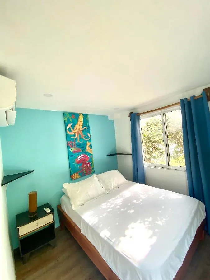 Bed & Breakfast Mahalo House B&B - Tu Casa Hospedaje En San Andres Isla -